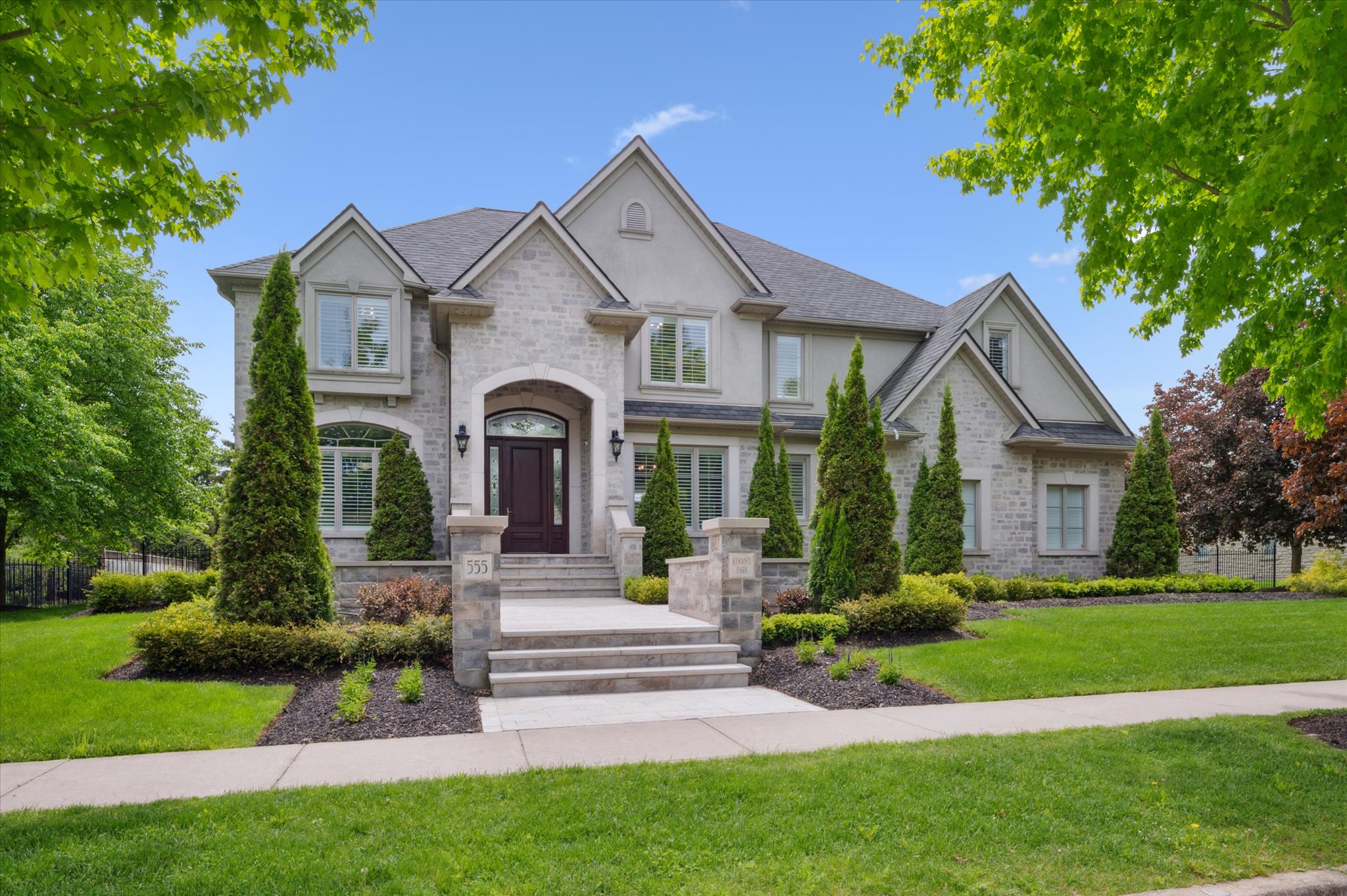 555 Kiwanis Park Drive, Kitchener