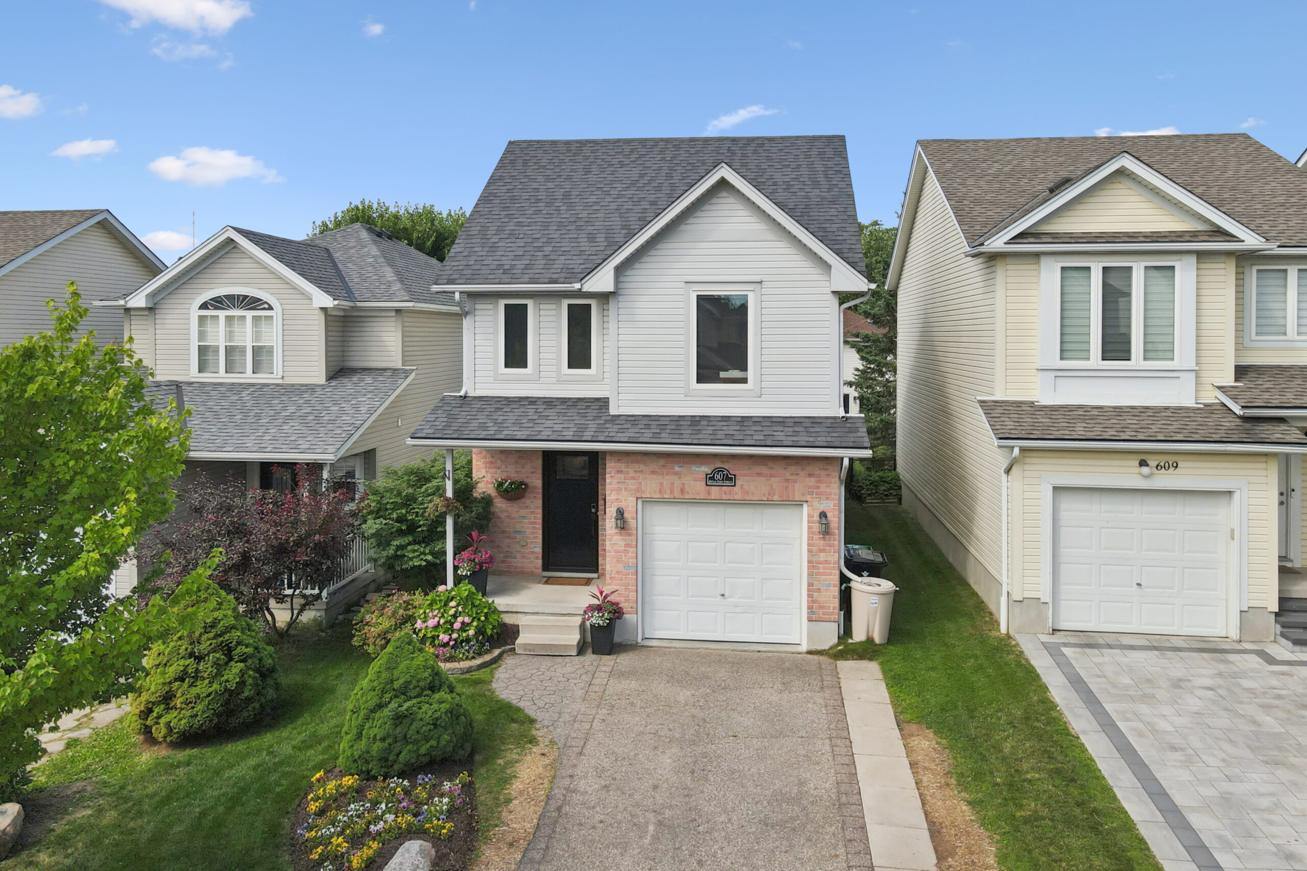 607 Royal Fern St, Waterloo
